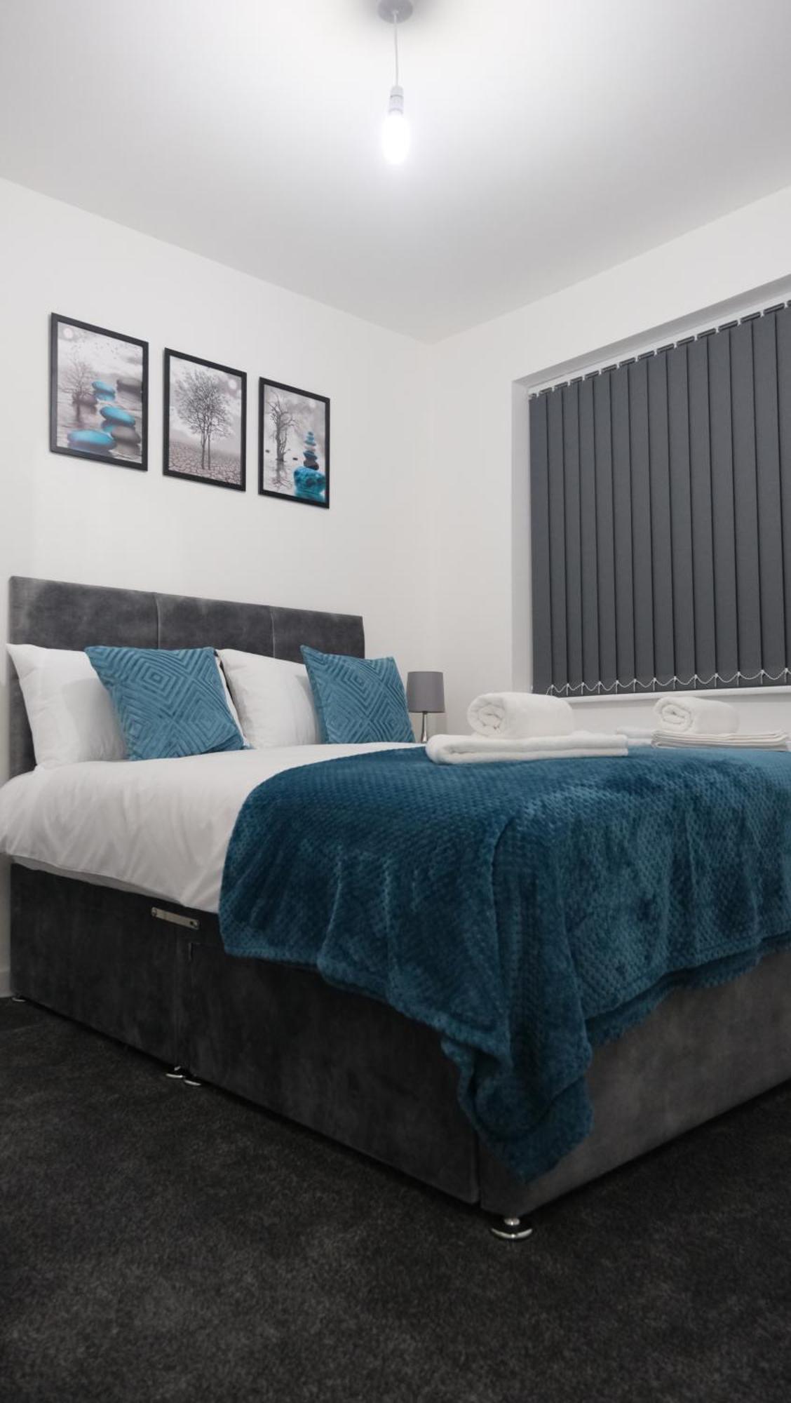 Modernized Three Bedroom House Near City Stadium, Attractions, City Centre - Sky N Netflix - Convenient Transport Manchester Exterior photo