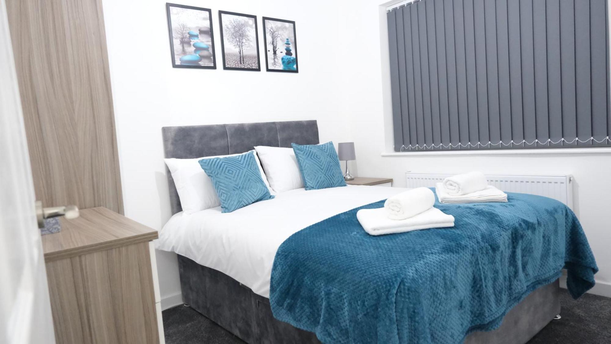 Modernized Three Bedroom House Near City Stadium, Attractions, City Centre - Sky N Netflix - Convenient Transport Manchester Exterior photo